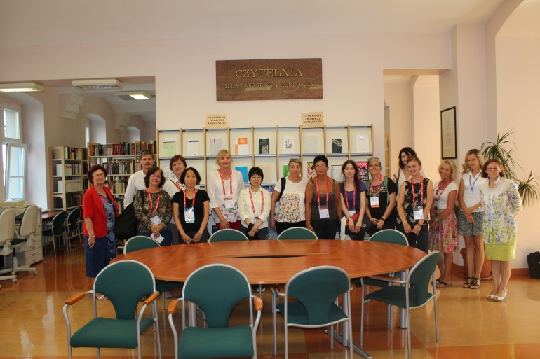Zdjęcie nagłówkowe otwierające podstronę: Wizyta międzynarodowej grupy bibliotekarzy w murach naszej uczelni