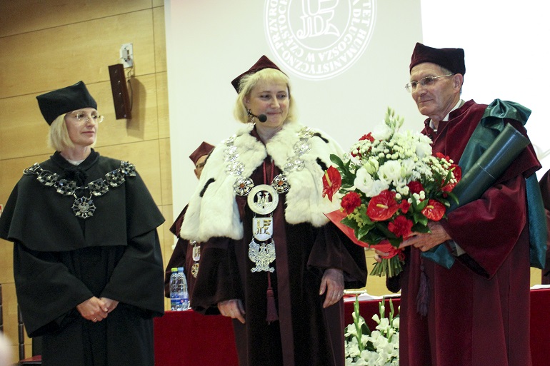 Zdjęcie nagłówkowe otwierające podstronę: Prof. Stanisław Gajda doktorem honoris causa UJD w Częstochowie