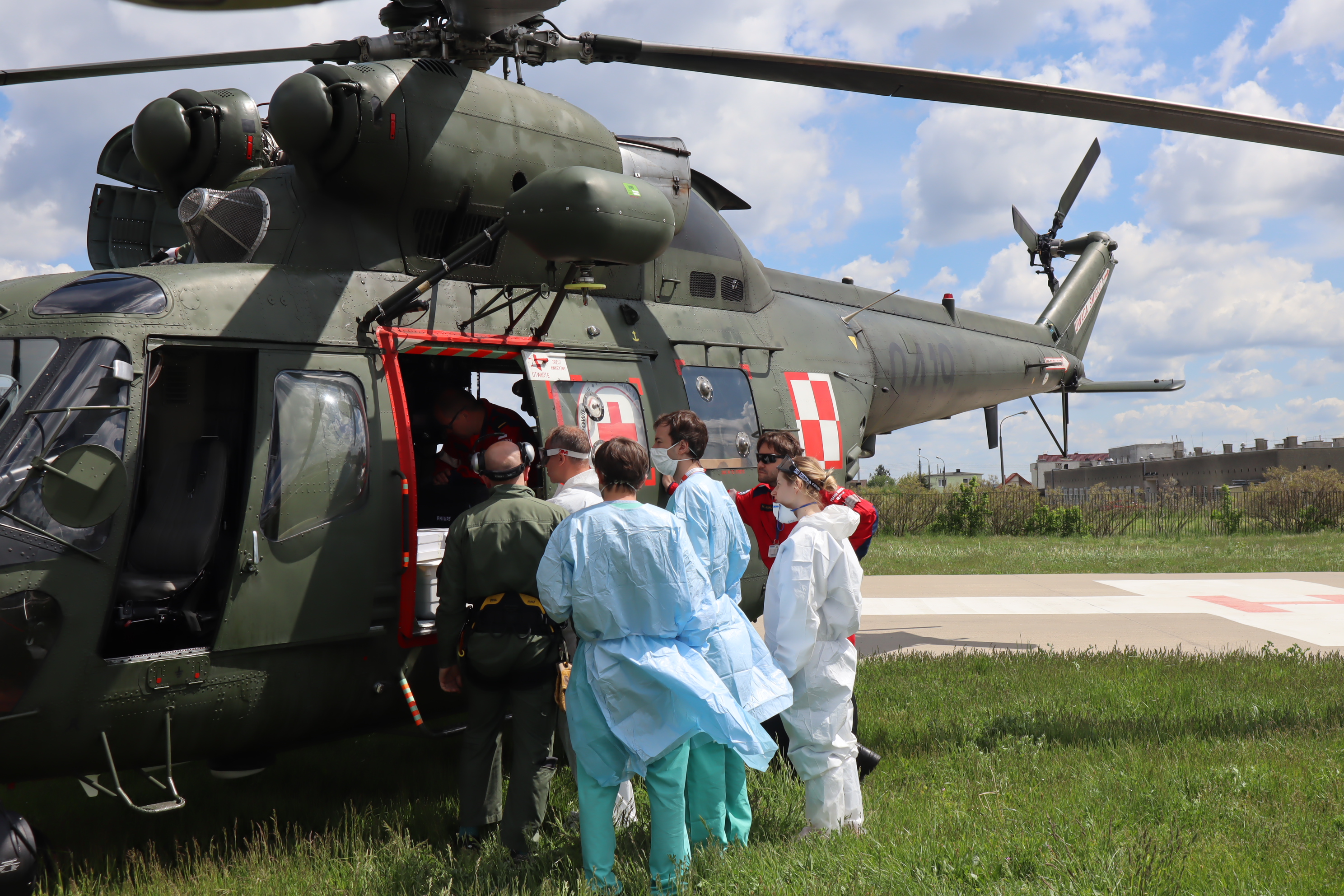 Przeniesienie do informacji o tytule: Wojskowy śmigłowiec przetransportował pacjenta 