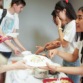 Smaki Świata na Uniwersytecie Opolskim. Dziesiątki studentów prezentuje rodzime kuchnie